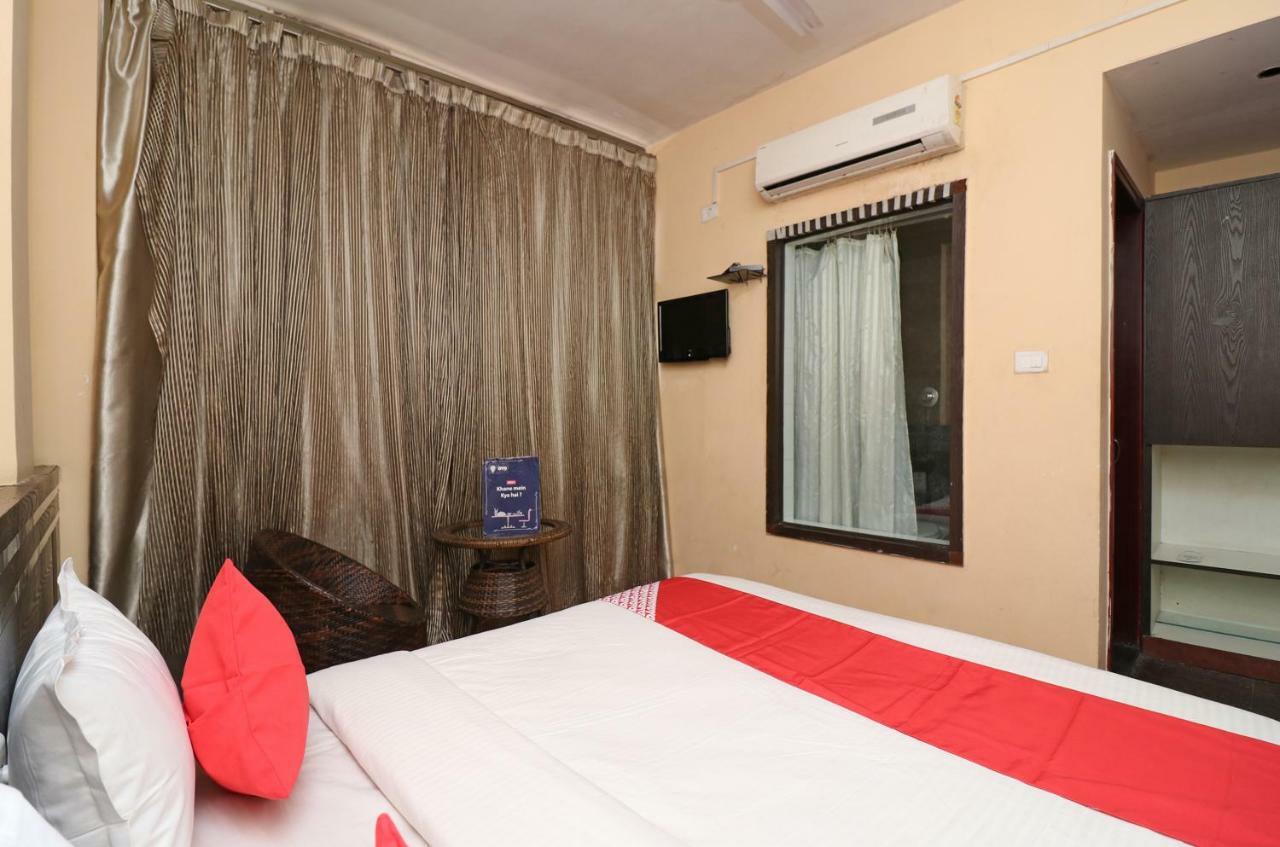 Oyo 22034 Hotel Kanisshk International Rourkela Exteriör bild