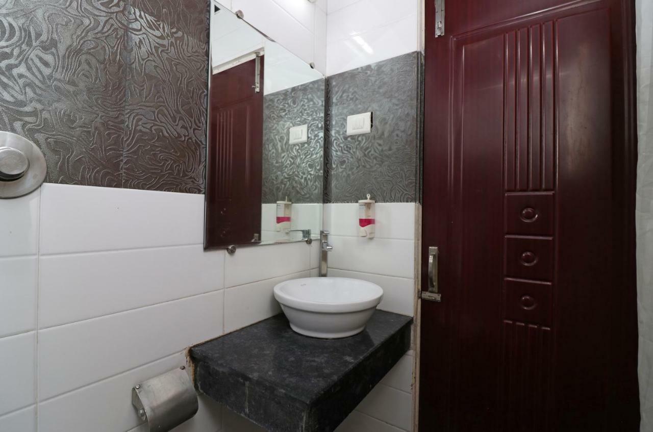 Oyo 22034 Hotel Kanisshk International Rourkela Exteriör bild