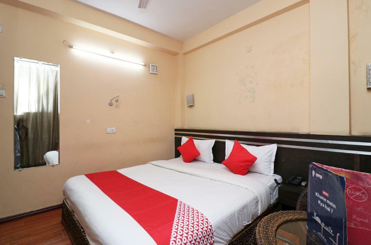 Oyo 22034 Hotel Kanisshk International Rourkela Exteriör bild
